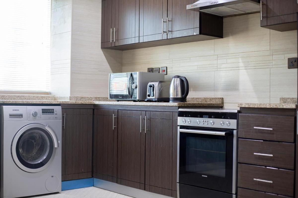 Better Living Apartment Dubai Luaran gambar
